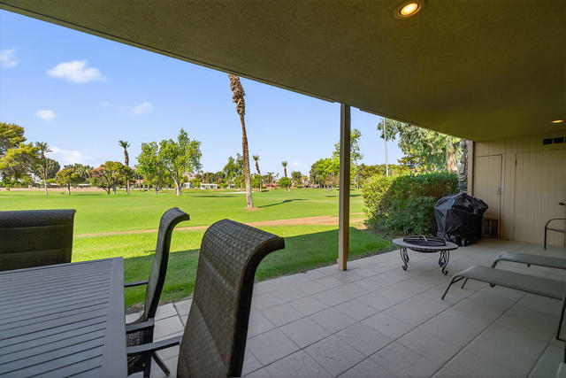 42529 Adams Street, Bermuda Dunes CA: https://media.crmls.org/mediaz/5304100a-9aae-45db-aef5-f730f82f9df2.jpg
