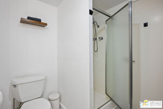 400 N Sunrise Way, Palm Springs CA: https://media.crmls.org/mediaz/5304e62b-afb2-4c1d-bf27-03b8bf9aa8fc.jpg
