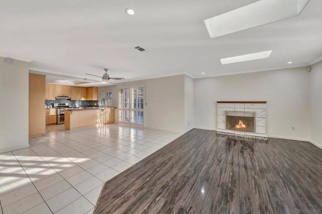 13573 Paseo Del Mar, El Cajon CA: https://media.crmls.org/mediaz/53068cd2-0c58-4027-954a-5b8848294560.jpg