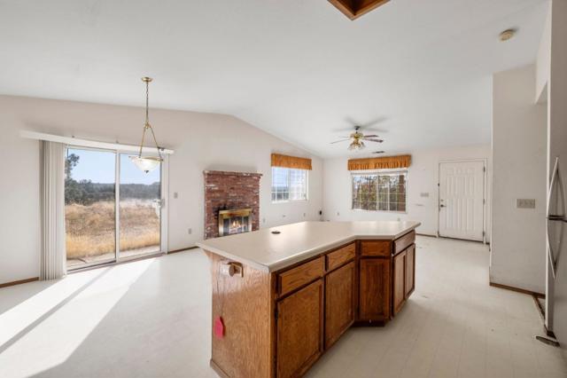 4505 4 X Ranch Road, Burson CA: https://media.crmls.org/mediaz/5306d4a4-2004-44cf-872d-c89271307940.jpg