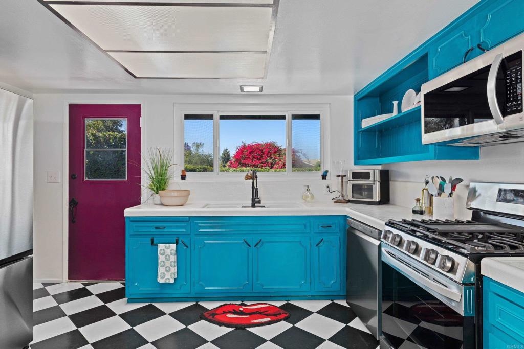 111 Avocado - photo 15