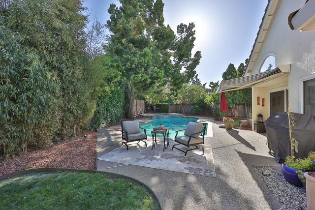 3239 Pinot Blanc Way, San Jose CA: https://media.crmls.org/mediaz/53088521-f27b-4fbf-9121-652e177d0d8c.jpg