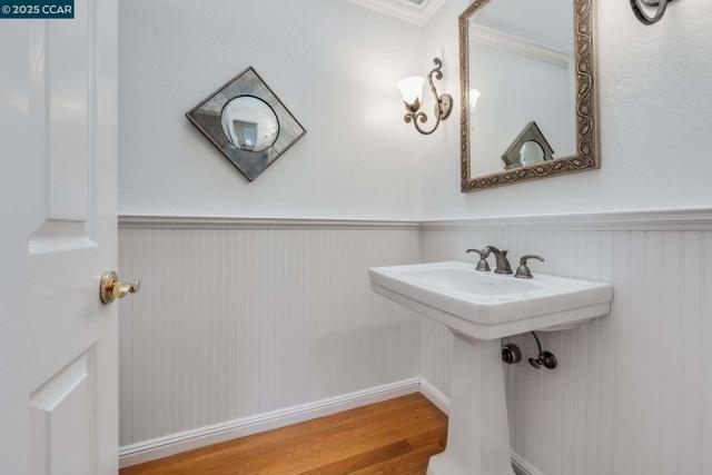 9 Irvine Drive, Moraga CA: https://media.crmls.org/mediaz/5308ef23-7b2c-47c3-a9fa-518011f243cc.jpg