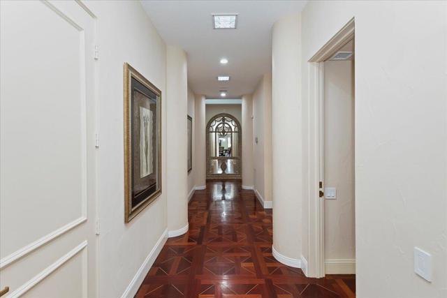 2 Deerfield Court, Rancho Mirage CA: https://media.crmls.org/mediaz/53091b9c-6ae4-42ab-8e70-03a597f7d7db.jpg