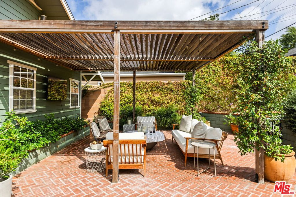 MLS #25608357 image #21