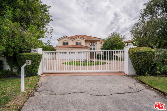 5706 Corbin Avenue photo 6