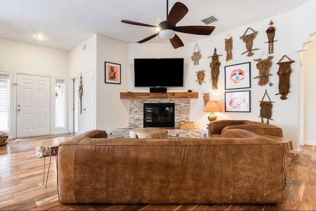 53180 Avenida Mendoza, La Quinta CA: https://media.crmls.org/mediaz/530a5bd8-d3df-4597-95f5-318b66bbf503.jpg