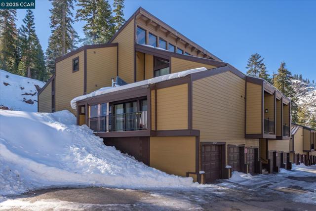 2201 Scott Peak Pl 49,  CA: https://media.crmls.org/mediaz/530af702-a1cd-43ea-9e09-c812b9031dc2.jpg