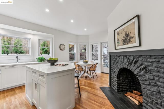 60 Panoramic Way, Berkeley CA: https://media.crmls.org/mediaz/530c1819-ea01-4d5e-abb9-4da695745e7d.jpg