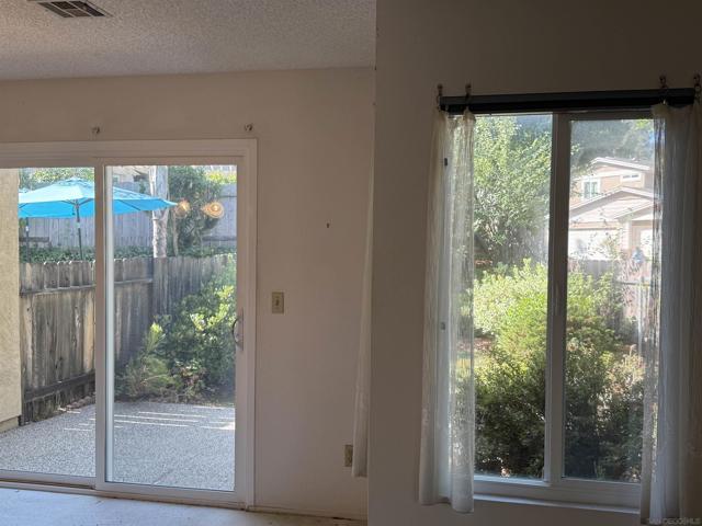 7551 Rainswept Ln, San Diego CA: https://media.crmls.org/mediaz/530c72a3-0956-4b87-a43f-fc6cf24fa9a0.jpg