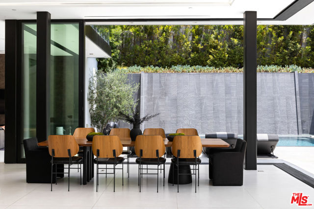1488 Rising Glen Road, Los Angeles CA: https://media.crmls.org/mediaz/530ca25d-5bda-4e26-99e3-a7e8b82cc754.jpg