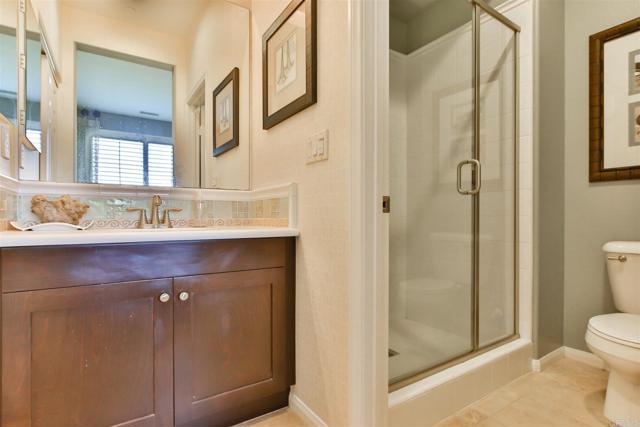 Detail Gallery Image 12 of 29 For 10518 Black Opal Rd, San Diego,  CA 92127 - 5 Beds | 4 Baths