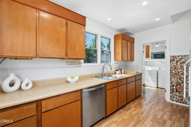 Detail Gallery Image 8 of 21 For 1675 N El Molino Ave, Pasadena,  CA 91104 - 2 Beds | 1 Baths