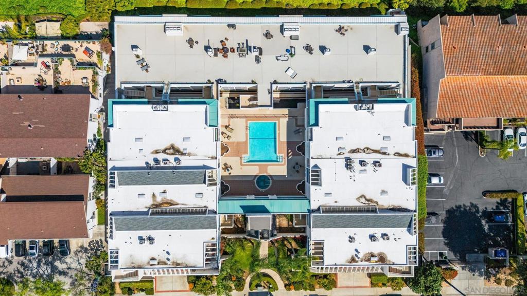 https://media.crmls.org/mediaz/53104316-ce1a-4e20-b74d-859d81c2897b.jpg?preset=X-Large