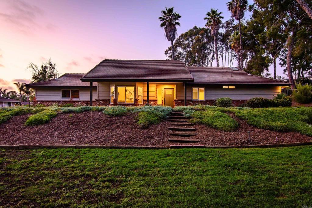 102 Stephanie Ln