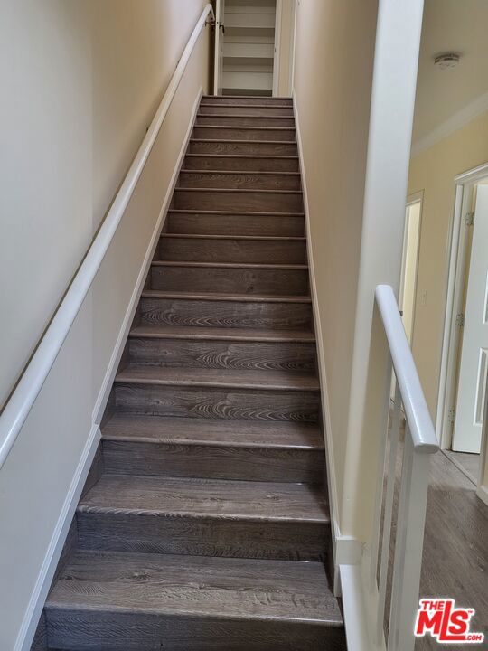 2758 W 12th Street, Los Angeles CA: https://media.crmls.org/mediaz/53108836-5bc5-4b38-b95b-d747715c436a.jpg