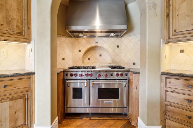 1305 Lions Peak Lane, San Martin CA: https://media.crmls.org/mediaz/53114be2-13e9-4cd1-99df-9a65e73c879b.jpg