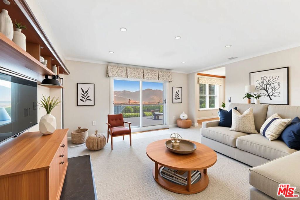 2212 Stacy Lane