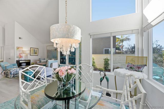 3626 Lorimer Ln, Encinitas CA: https://media.crmls.org/mediaz/53127397-18b0-497e-9efa-fb0eec0101b9.jpg