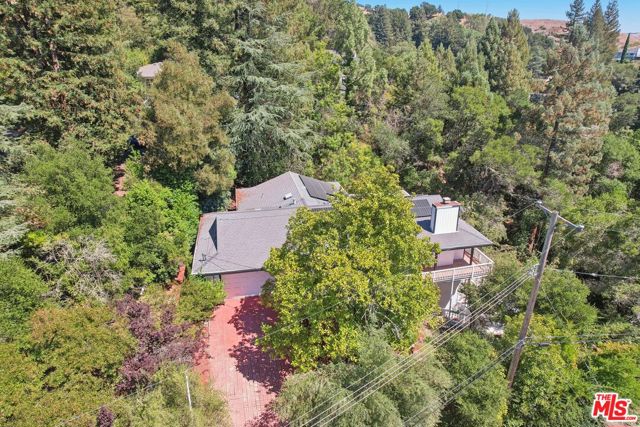 26 Ardor Drive, Orinda CA: https://media.crmls.org/mediaz/53128057-39b2-4858-bdd0-203f99af79f7.jpg