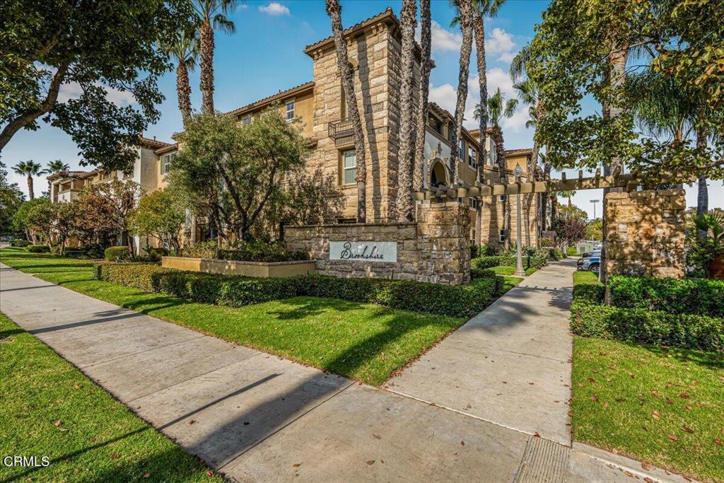 MLS #V1-33602 image #38