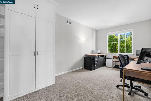 1731 Palmer Dr, Concord CA: https://media.crmls.org/mediaz/53150a29-3930-41d6-b6dc-446d00e3d58b.jpg