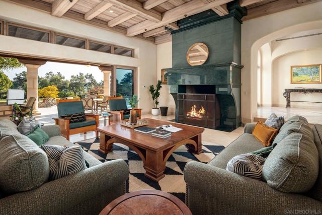 17535 Los Morros, Rancho Santa Fe CA: https://media.crmls.org/mediaz/531519e8-2e85-4b9b-9307-87aed253bab7.jpg