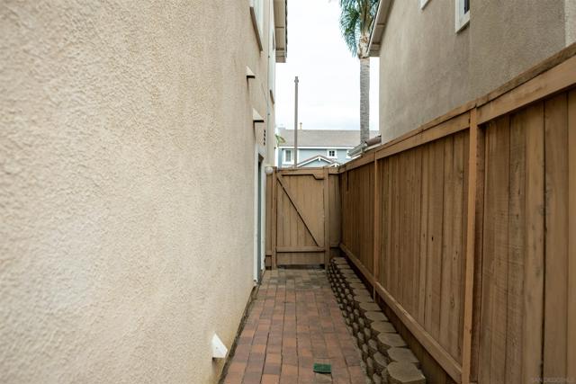 Image 20 of 23 For 390 La Soledad Way