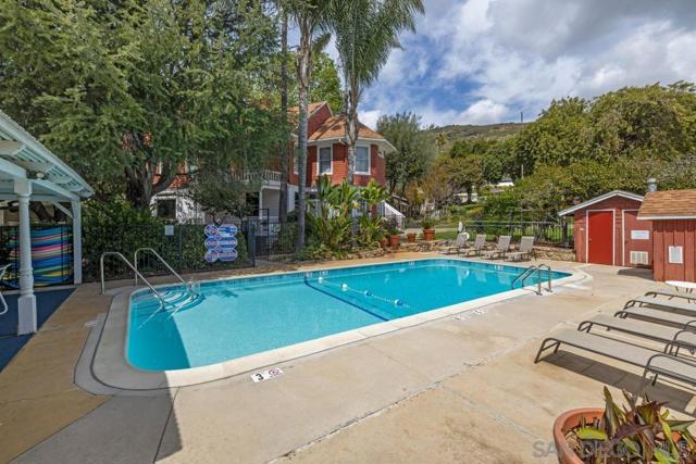 1120 Pepper Dr, El Cajon CA: https://media.crmls.org/mediaz/53161343-a8f6-4678-a3e8-c8eec19abfe6.jpg