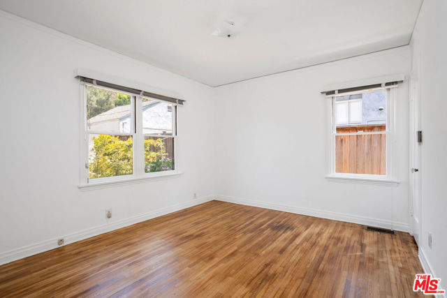 1119 Maple Street, Santa Monica CA: https://media.crmls.org/mediaz/53167d93-2b0f-433a-a066-8bf10d67e028.jpg