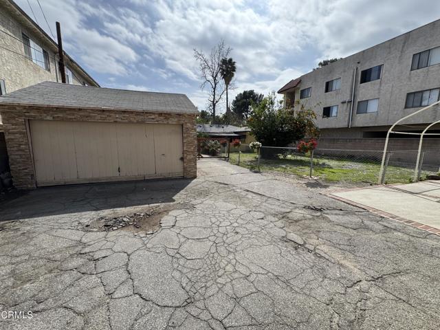 Detail Gallery Image 9 of 13 For 15624 Vanowen St, Los Angeles,  CA 91406 - – Beds | – Baths