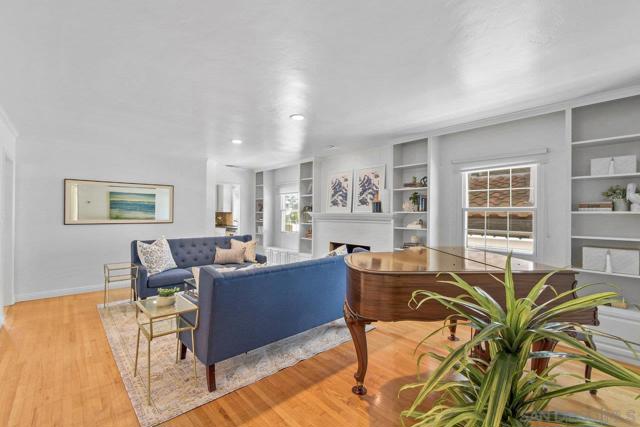 3033 Browning, San Diego CA: https://media.crmls.org/mediaz/5316e010-134f-4392-894a-7fb3d189eb34.jpg