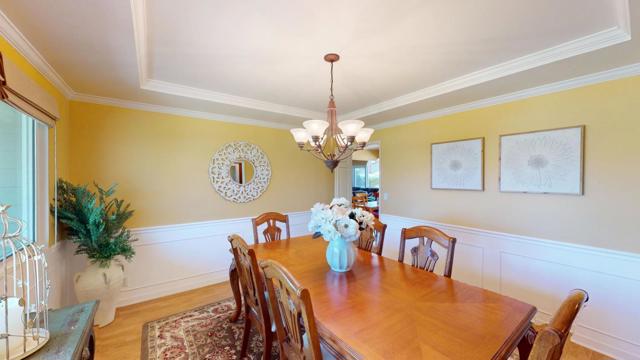 1127 Montecito Circle, Salinas CA: https://media.crmls.org/mediaz/5317102d-1c88-498d-b1c9-81f9ce874bb0.jpg