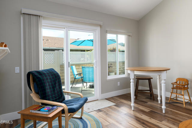 Detail Gallery Image 14 of 40 For 42308 Village 42, Camarillo,  CA 93012 - 2 Beds | 2 Baths