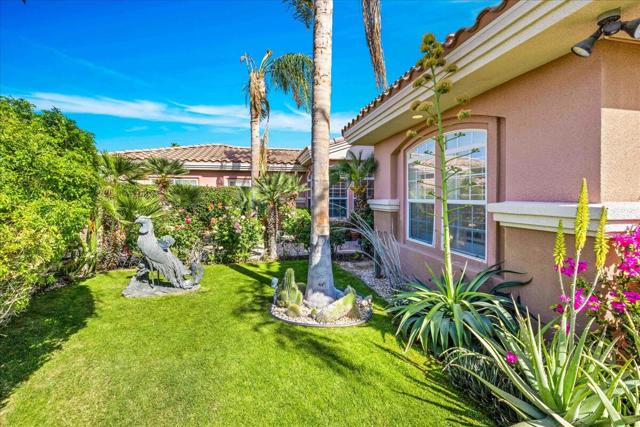 14 Collegiate Circle, Rancho Mirage CA: https://media.crmls.org/mediaz/5318f3e3-16c8-46c3-939c-83a5319ac75b.jpg