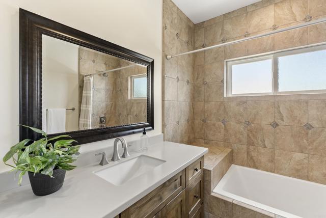 Detail Gallery Image 21 of 42 For 871 Tarento Dr, San Diego,  CA 92106 - 4 Beds | 3 Baths