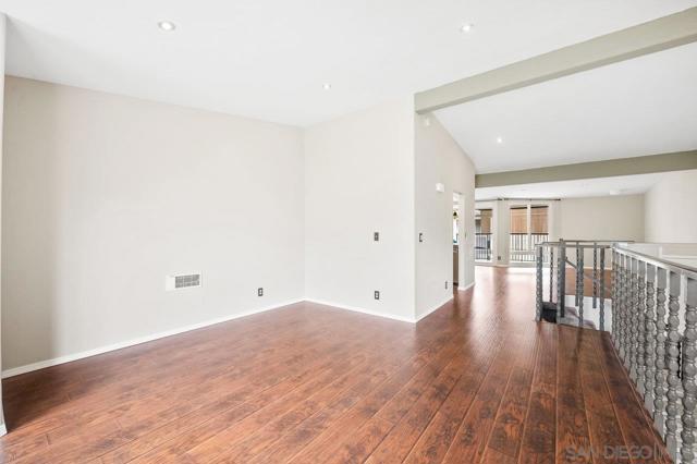 2402 Altisma Way, Carlsbad CA: https://media.crmls.org/mediaz/531a8577-c5f3-4d4c-a9b7-562a5b5cb31f.jpg