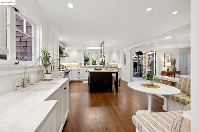38 Bonita Ave., Piedmont CA: https://media.crmls.org/mediaz/531a899a-c745-45b4-bba7-66dcc36c4430.jpg