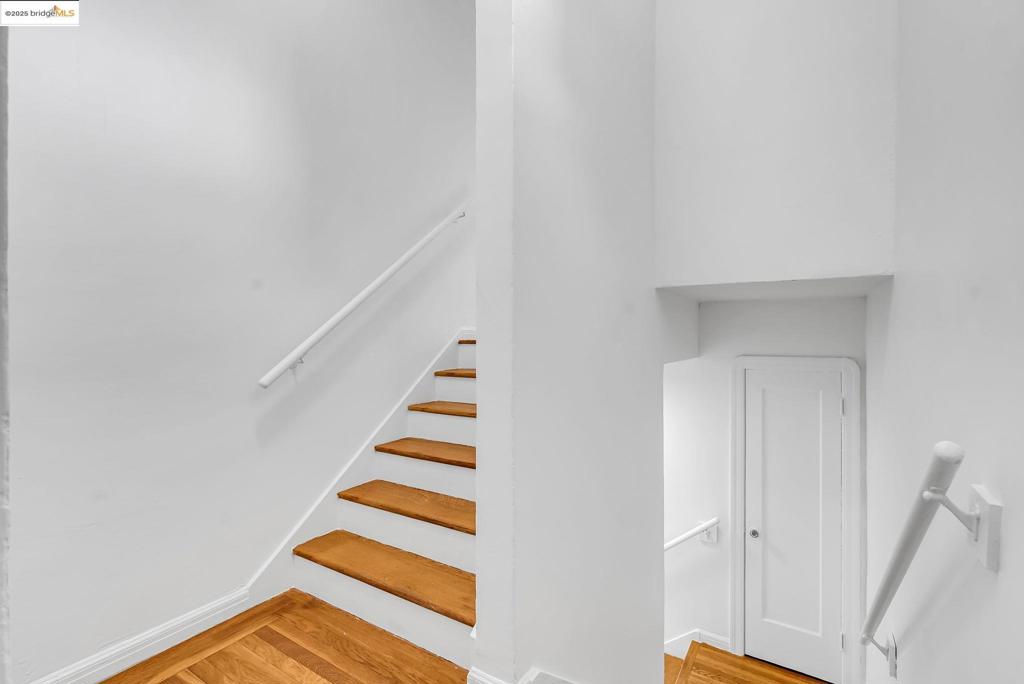 https://media.crmls.org/mediaz/531b600c-2df8-463c-9b1e-762a423b6749.jpg?preset=X-Large