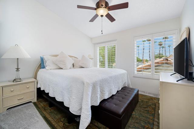 Image 26 of 44 For 371 Desert Falls Drive