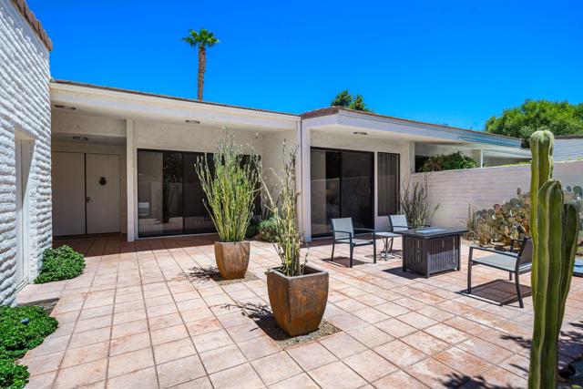 75768 Valle Vista Drive, Indian Wells CA: https://media.crmls.org/mediaz/531fb6d2-caf4-462b-bccc-b8256388e3f4.jpg