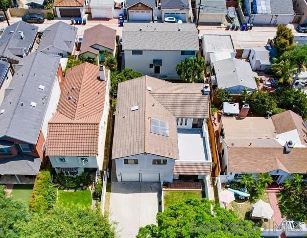 349 G Avenue, Coronado CA: https://media.crmls.org/mediaz/531fc140-a248-4401-9b04-f102554e10cf.jpg