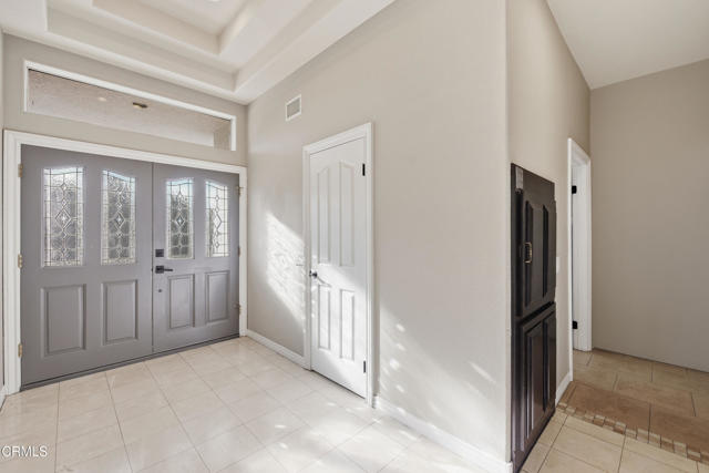 Detail Gallery Image 5 of 74 For 2207 Terra Bella Ln, Camarillo,  CA 93012 - 6 Beds | 3 Baths