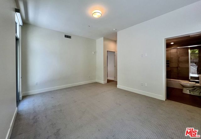 8017 W NORTON Avenue, West Hollywood CA: https://media.crmls.org/mediaz/5321bd5e-05d6-48ea-a365-95d69e06d574.jpg