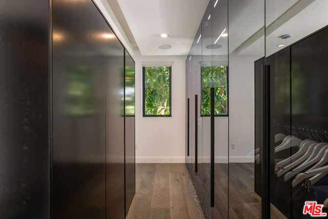 732 Huntley Drive, West Hollywood CA: https://media.crmls.org/mediaz/5321d20e-32fa-4d02-a0aa-7c91db733fc5.jpg