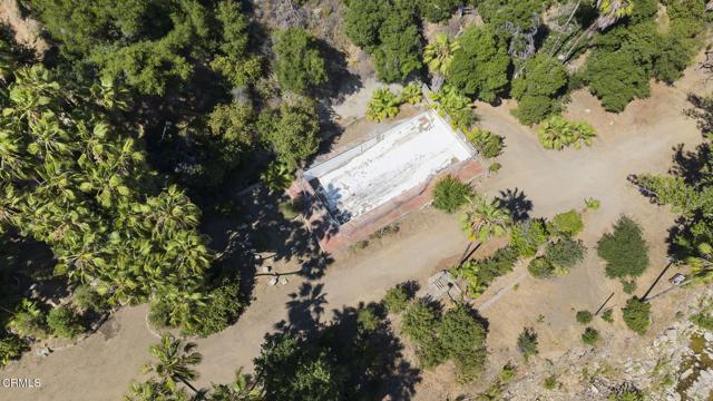 16825 Maricopa Highway, Ojai CA: https://media.crmls.org/mediaz/53244cc3-1326-4092-9b70-ecdf44274748.jpg