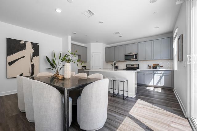 Home for Sale in Vista
