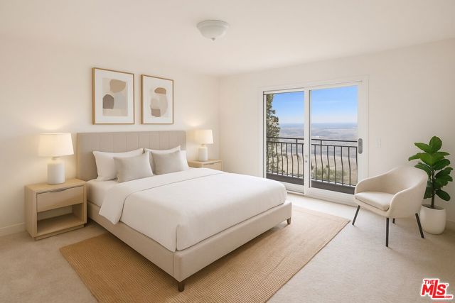 8004 Oceanus Drive, Los Angeles CA: https://media.crmls.org/mediaz/5324c9ab-f9ae-4c06-a411-a8ce52d5fd33.jpg