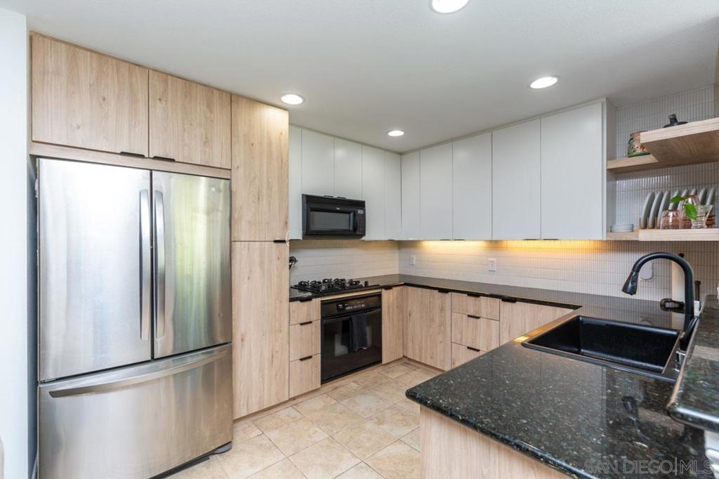 1225 Island - photo 6