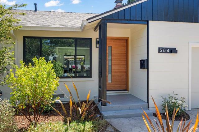 584 Gresham Avenue, Sunnyvale CA: https://media.crmls.org/mediaz/532599e8-4cfc-4ab2-b815-1d823a801f10.jpg